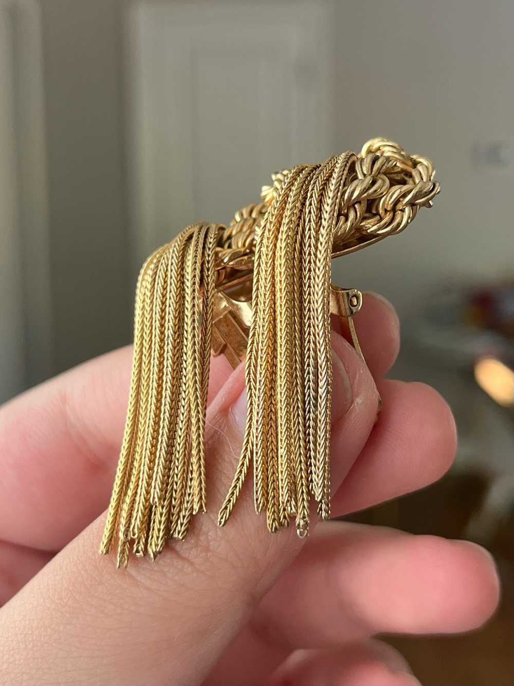 SOLD Authentic Vintage Dior 40s Braided Knot Tassel Drop Long Gold Clip Earrings - Picture 3 of 6